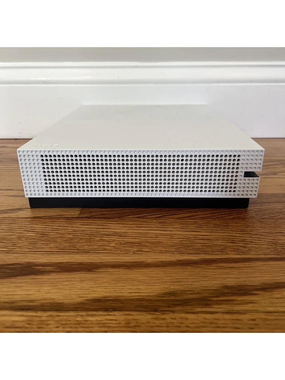 Microsoft Xbox One S – Model 1681 – White – Console Only